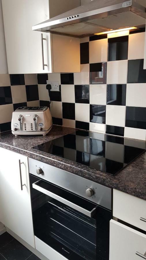 39 Cowley Road Villa Liverpool Eksteriør billede